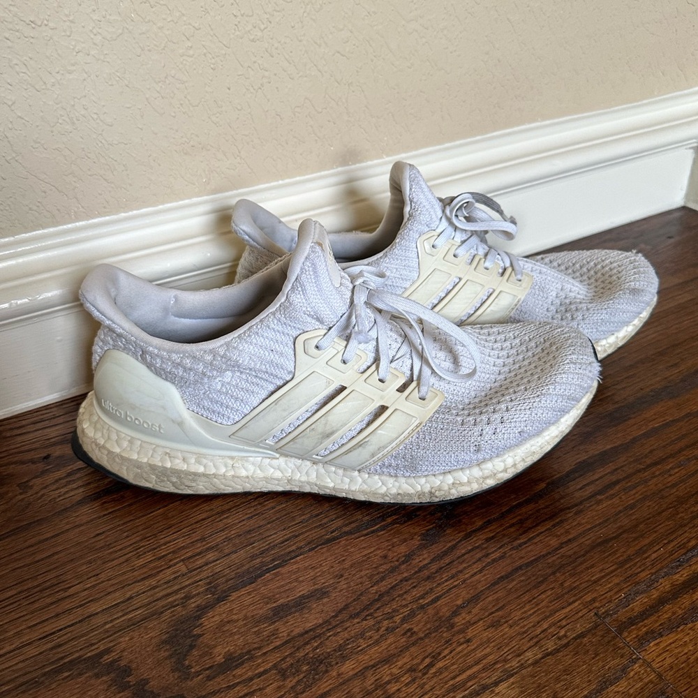 women’s adidas ultraboost (10.5)!